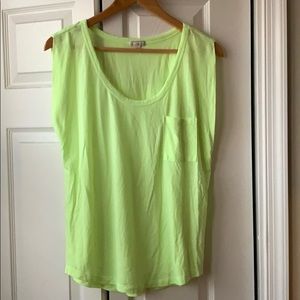 Gap flowy tank